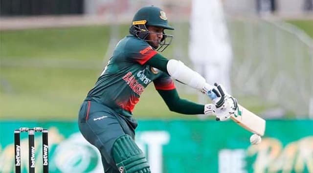 প্রোটিয়াদের বিপক্ষে বড় সংগ্রহের পথে বাংলাদেশ