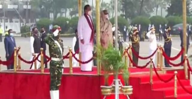 জাতীয় স্মৃতিসৌধে শ্রীলঙ্কার প্রধানমন্ত্রীর শ্রদ্ধা