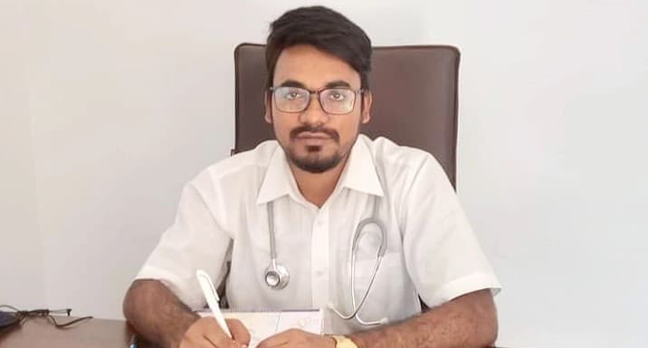 বন থেকে হাত-পা বাধা চিকিৎসক উদ্ধার
