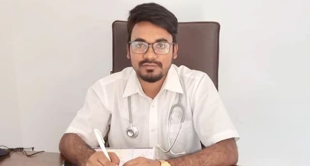 বন থেকে হাত-পা বাধা চিকিৎসক উদ্ধার