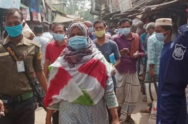 মাক্স না পড়ায় ২৬ জনকে জরিমানা