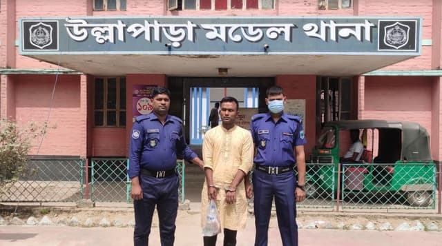 উল্লাপাড়ায় চাঁদাবাজীর মামলায় গ্রেফতার ১