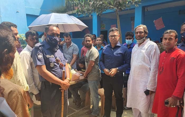 সরাইলে টিসিবির পণ্য বিক্রি শুরু, ক্রয়ে মানুষ খুশি