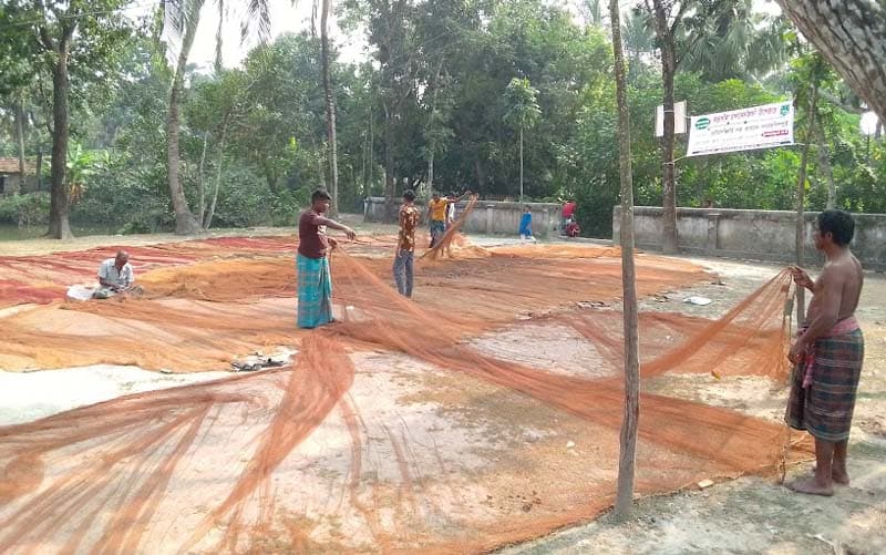 স্বপ্ন স্বপ্নই রয়ে যায় আশাশুনির জেলে সম্প্রদায়ের!