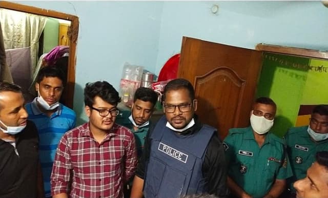 মহানবী (সা.)-কে নিয়ে কটূক্তি, চুয়েট শিক্ষার্থী গ্রেফতার