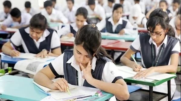 করোনায় বাতিল এসএসসির টেস্ট পরীক্ষা ফরম পূরণ শুরু ১ এপ্রিল