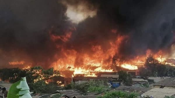 রোহিঙ্গা শিবিরে অগ্নিকাণ্ডে শিশুসহ ৭ জন নিহত