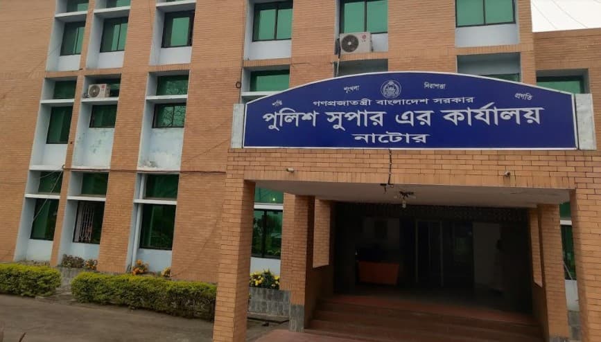 স্বামীকে মোটরসাইকেল না দেওয়ায় মাকে গলাকেটে হত্যা 