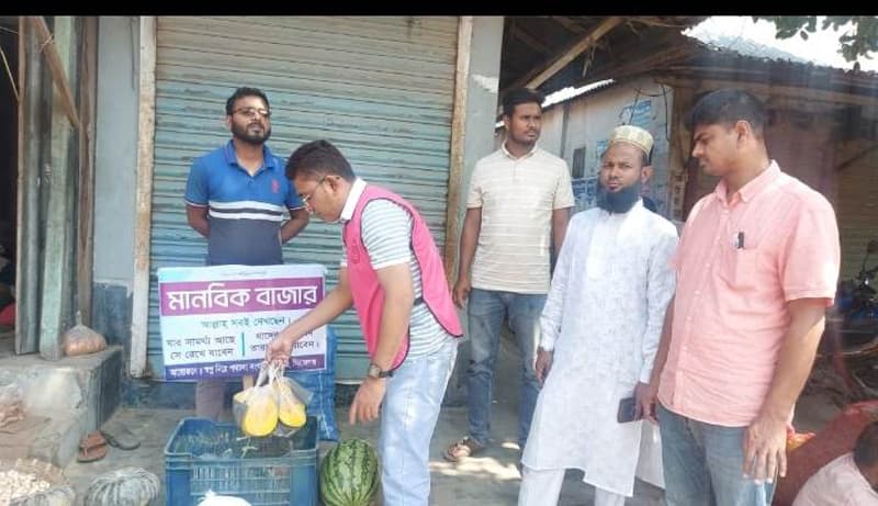 রমজানে ‘মানবিক বাজার, আল্লাহ সবই দেখছেন’