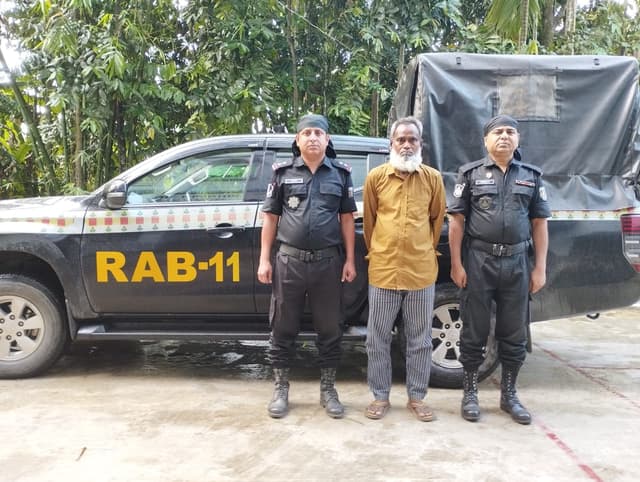 ১৪ বছর পর ছদ্মবেশে থাকা যাবজ্জীবন সাজাপ্রাপ্ত আসামি গ্রেপ্তার