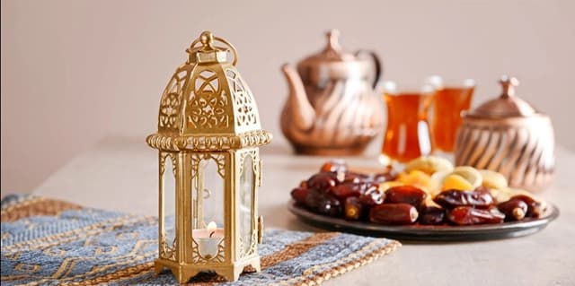 রোজাদারকে মহান আল্লাহ তায়ালা নিজ হাতে পুরস্কার দিবেন