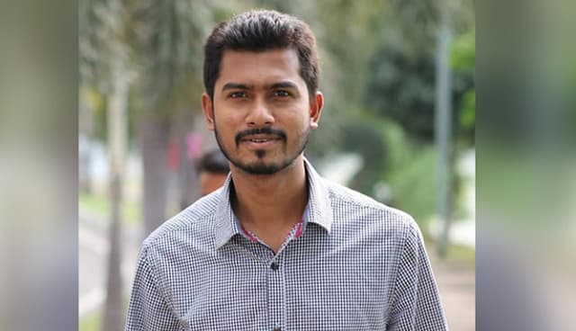 আহত হয়েছেন ভিপি নুর