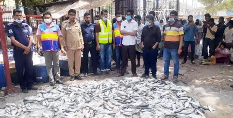 বরিশালে ৮৬মন জাটকাসহ গ্রেফতার-২