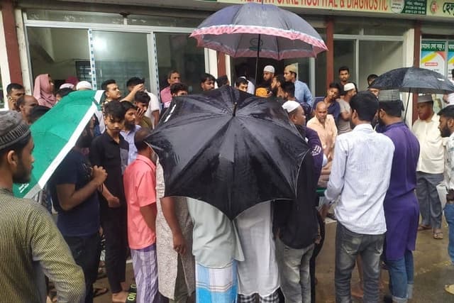 ইফতারির আগমুহূর্তে বজ্রপাতে ৩ জনের মৃত্যু