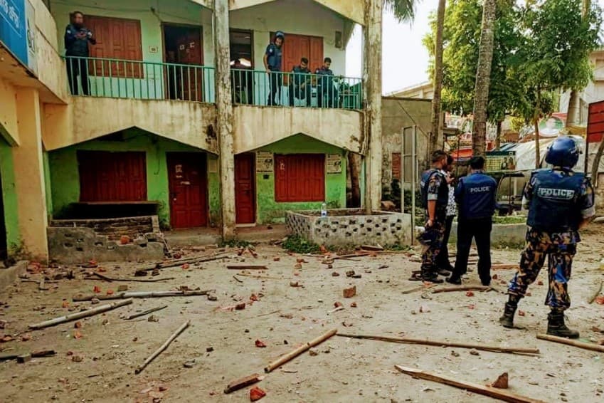 সরাইল পুলিশ ক্যাম্পে হামলায় ২৫ পুলিশ আহত