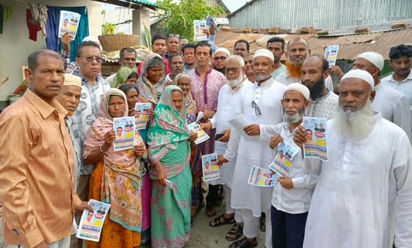 গণসংযোগে ব্যস্ত সময় কাটাচ্ছেন খান মামুন