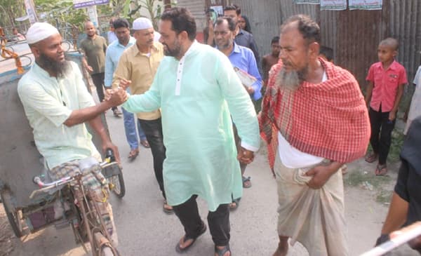 আমার কাছে ধনী-গরীবের কোন ভেদাভেদ নেই : এসএম জাকির