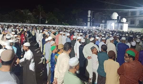 মাওলানা সৈয়দ মুজাদ্দিদ আলীর জানাযায় মানুষের ঢল