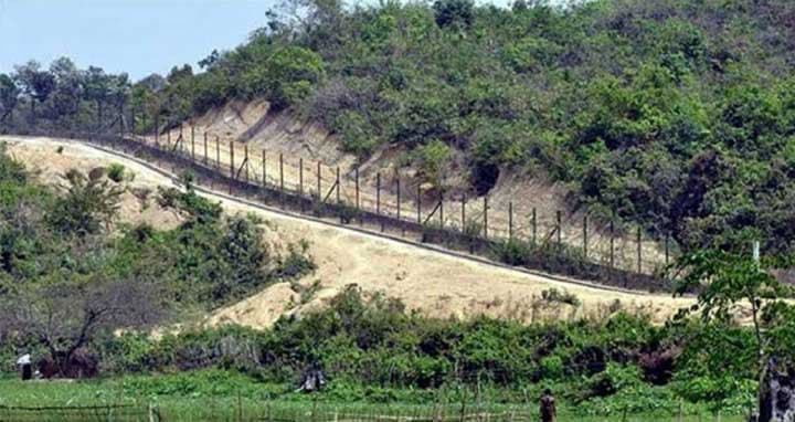 আবারও বাংলাদেশে ঢুকে পড়ল মিয়ানমারের ৩ সেনা