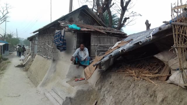 খোলপেটুয়ার গ্রাসে দয়ারঘাট গ্রাম বিলুপ্ত হওয়ার উপক্রম