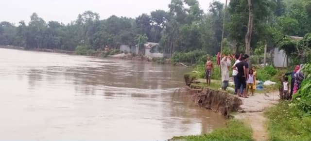 নদীতে ভাসছিল বাবা-মেয়ের লাশ