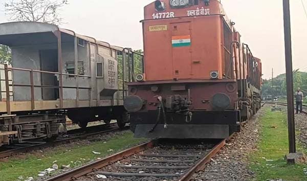 দেশে এলো ভারতীয় পেঁয়াজের প্রথম চালান