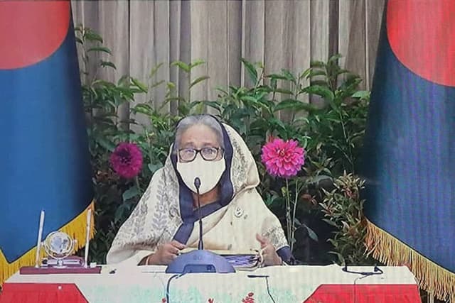 করোনার সংক্রমণ নিয়ন্ত্রণে শুরুর মতোই পদক্ষেপ নিতে হবে : প্রধানমন্ত্রী