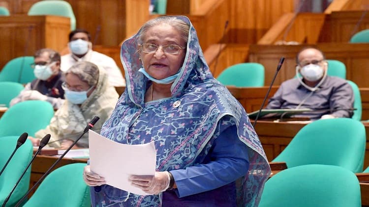 করোনা রোধে সবকিছু নিয়ন্ত্রণ হতে পারে: প্রধানমন্ত্রী