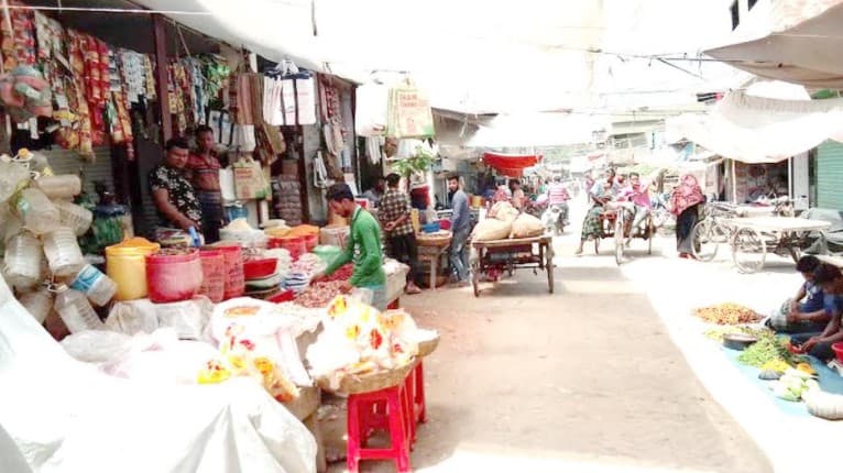 আশাশুনিতে মানছে না সামাজিক দূরত্ব