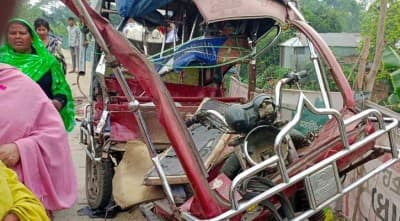পিকআপ-অটোরিকশার সংঘর্ষে নিহত ২