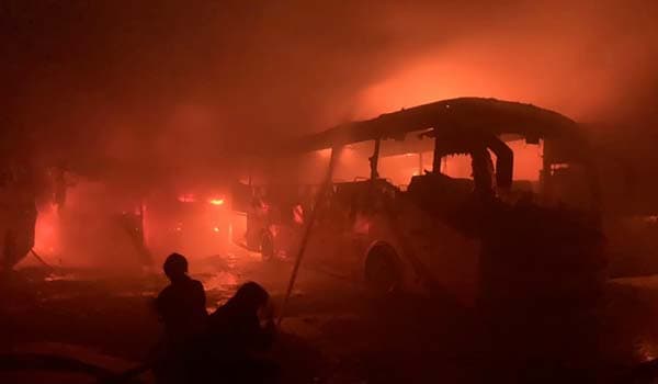 রাজধানীতে পার্কিং করা একাধিক বাসে আগুন