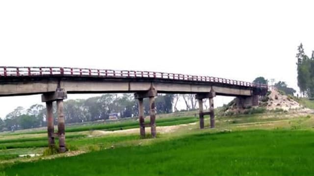 নেত্রকোনায় হারিয়ে যাচ্ছে নদ-নদীর নাব্যতা, সেচ কাজ ব্যাহত