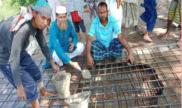 সরাইলে ব্যক্তি উদ্যোগে কালভার্ট নির্মাণ, জনগণের স্বস্তি