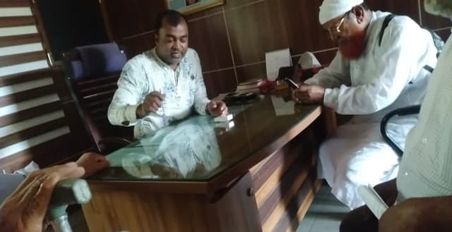 হাকিমপুরে পিআইও'র বিরুদ্ধে অসৌজন্য আচরণের অভিযোগ ২৪ ঘন্টায় বদলি