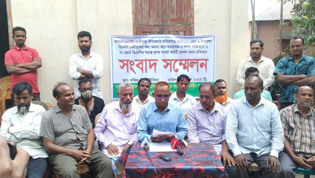 হাতীবান্ধায় বিএনপি’র পকেট কমিটি গঠনের প্রতিবাদে সংবাদ সম্মেলন