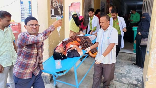 ঝালকাঠিতে স্কুল শিক্ষিকাকে ছুরিকাঘাত, সাবেক স্বামীর আত্মসমর্পন