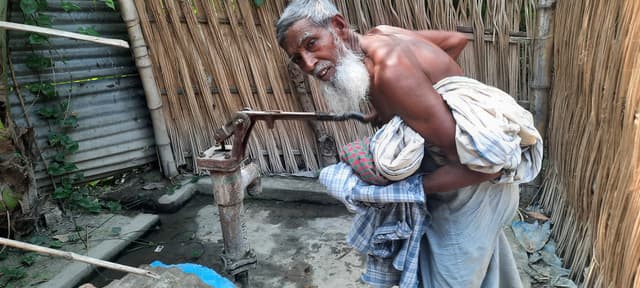 ঝিনাইদহে লক্ষাধীক নলকূপ মাসের পর মাস পানিশূন্য