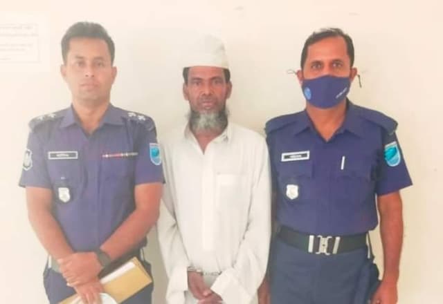 কালকিনিতে মাদ্রাসা ছাত্রকে পানিতে চুবিয়ে হত্যার আসামী গ্রেফতার