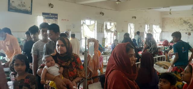 নেছারাবাদে ডায়রিয়ার প্রকোপ,  শয্যা সংকটে দুর্ভোগে রোগীরা