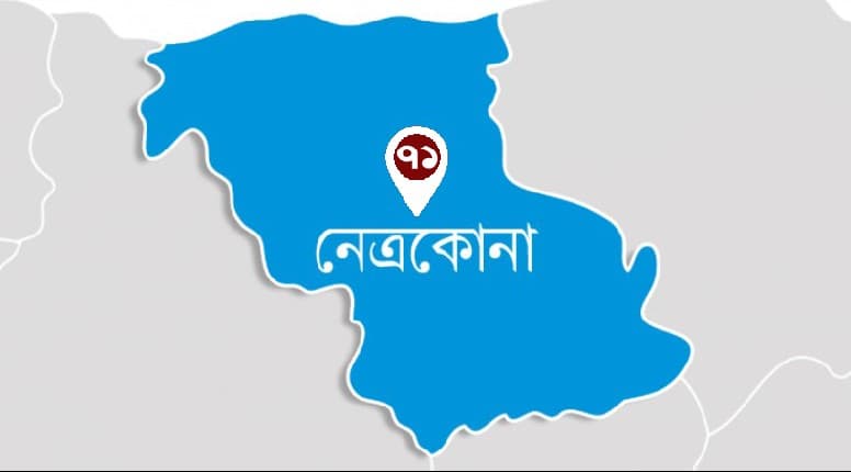 নিজ কোম্পানীর ওষুধ না লেখায় ডাক্তারকে পেটালেন প্রতিনিধি