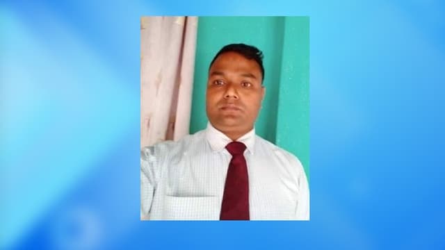 মুক্তিযোদ্ধা ভাতা ও পেনশন তুলতে সৎ মাকে অস্বীকার