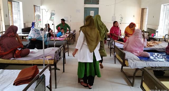 হিলিতে বেড়েছে ডায়রিয়ার প্রকোপ
