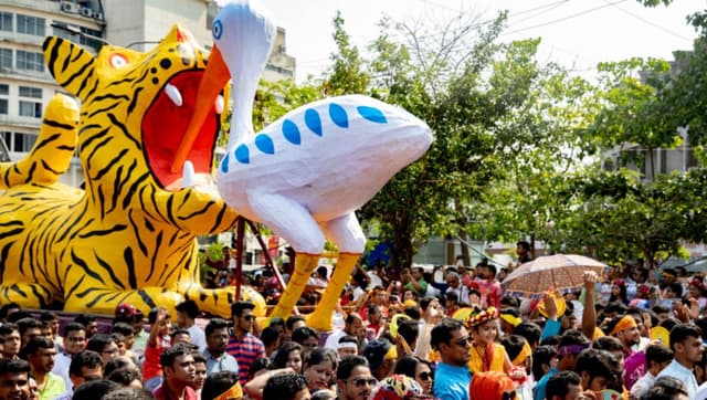 জনসমাগম নয়, ভার্চুয়ালি উদযাপন করতে হবে নববর্ষ