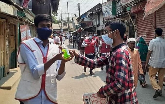 বরগুনায় করোনা সচেতনতায় মাঠে যুব রেড ক্রিসেন্ট