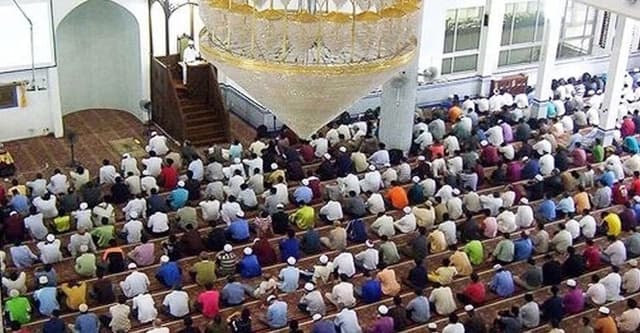 জুমার প্রথম খুতবা: ইতেকাফের ফজিলত ও বিধান