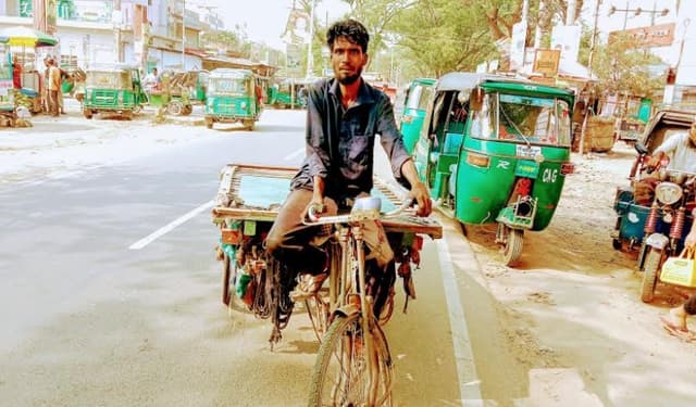 কাজ না করলে খামু কি?