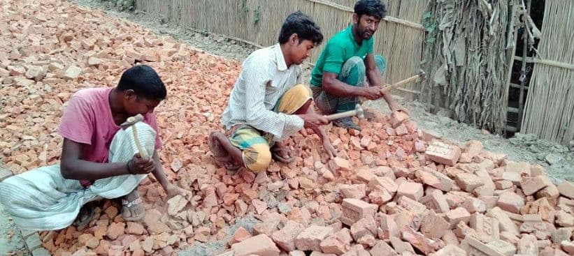 শৈলকুপায় আমা ইট দিয়ে রাস্তা নির্মান দেখার কেও নেই!