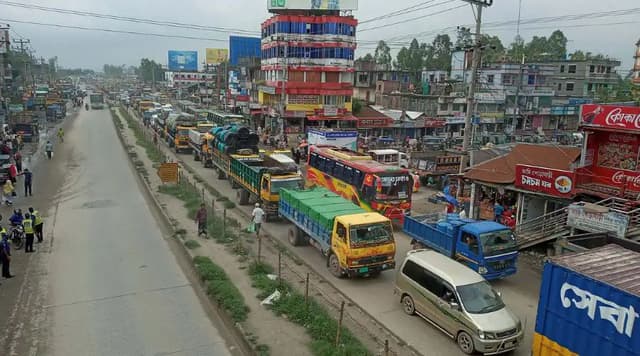 বঙ্গবন্ধু সেতু মহাসড়কে ১০ কি.মি যানজট