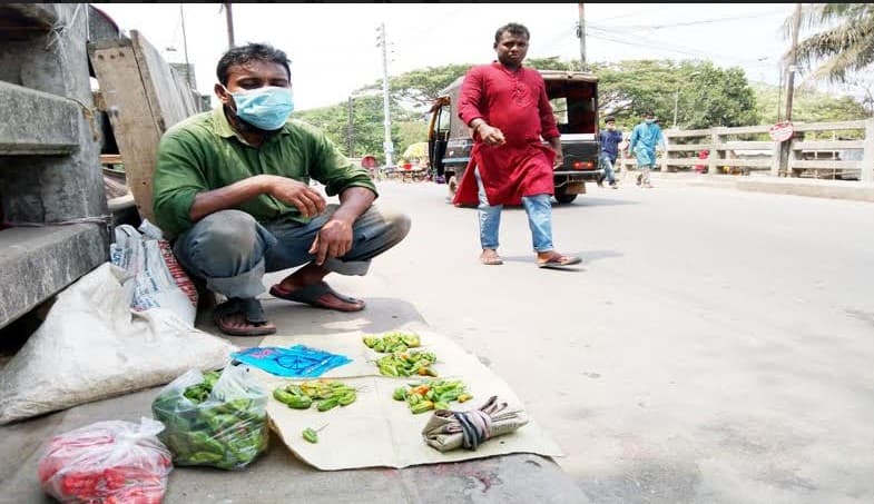 করোনায় ধূকছে বরিশালের ক্ষুদ্র ব্যবসায়ীরা