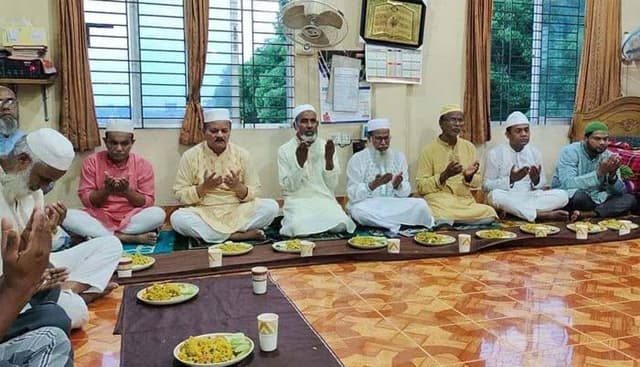 ভূঞাপুরে ইফতার মাহফিল